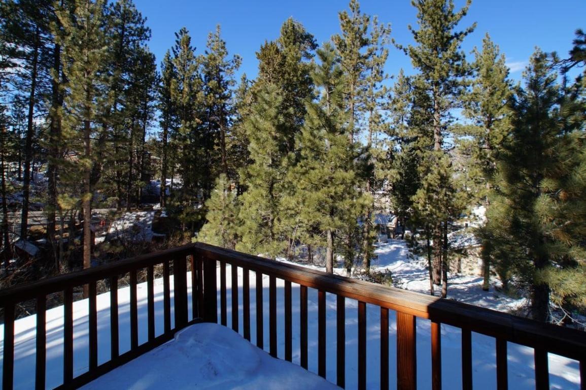 Snow Bunny Lodge - Perfect Big Bear Getaway! Deck With A New Hot Tub And Charcoal Barbecue! Big Bear Lake Luaran gambar